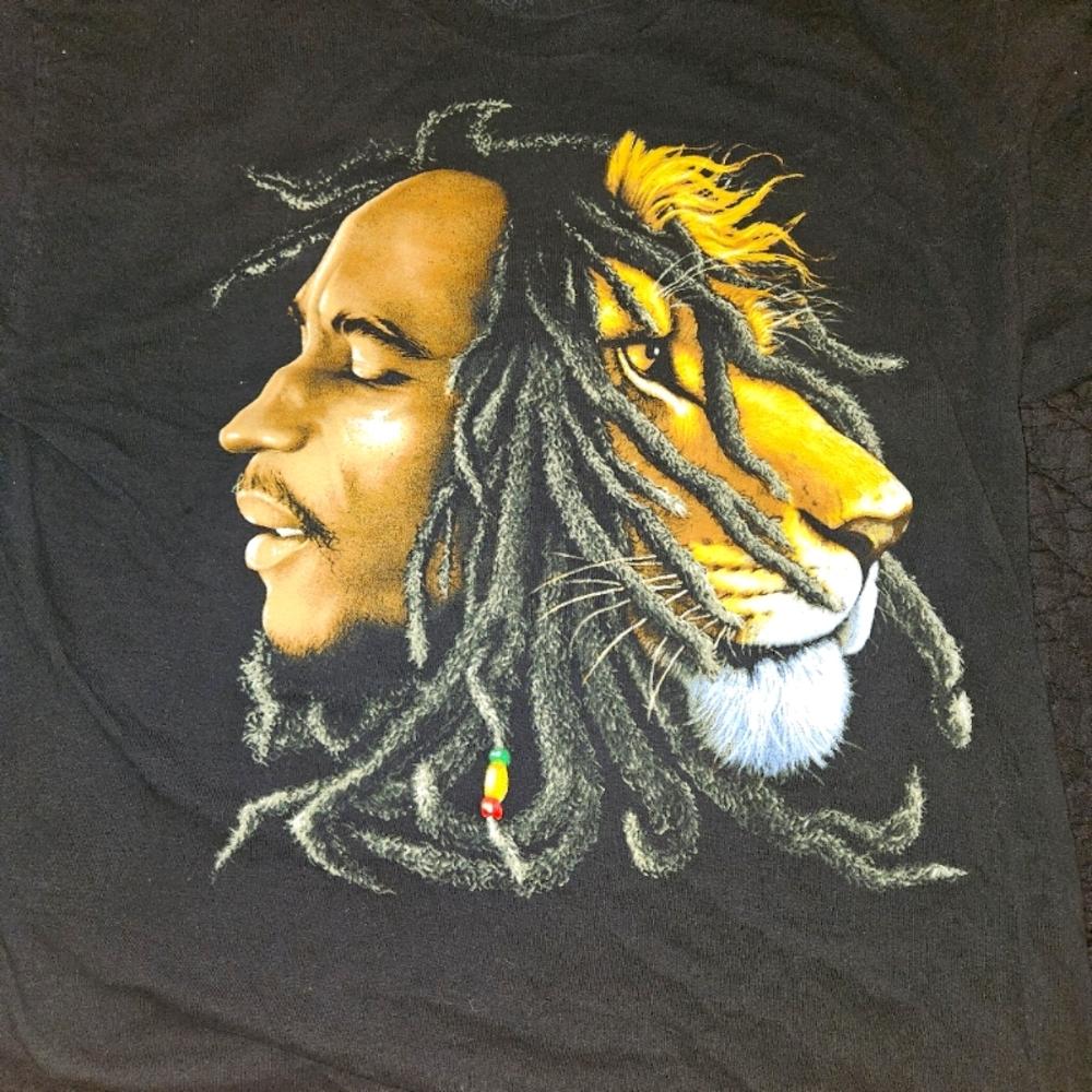 Men's shirt